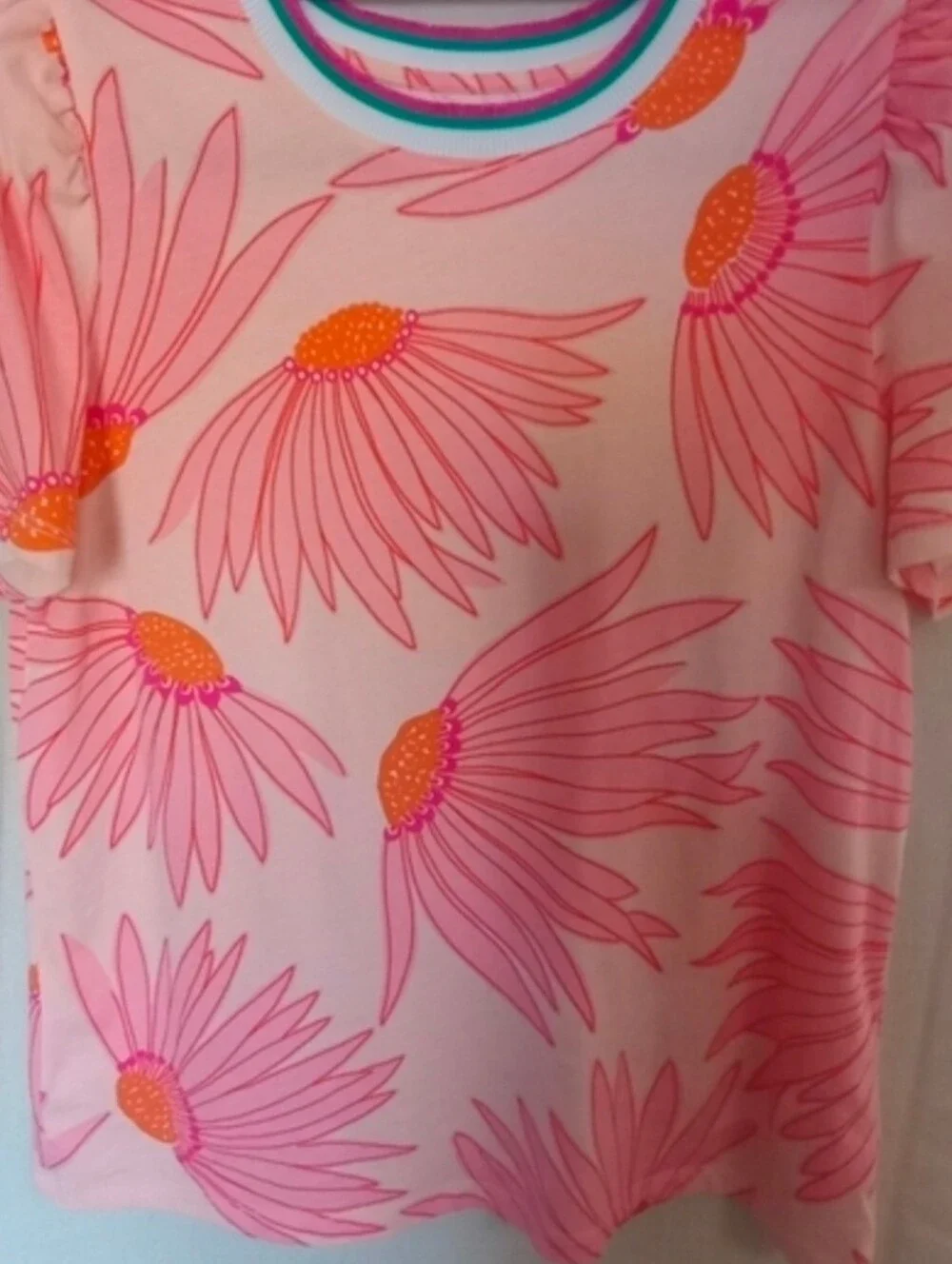 Kate Spade Falling Flower Tee. Size M